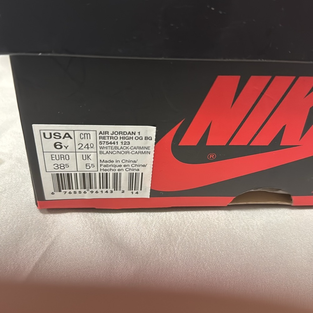Air Jordan 1 Retro High OG “Carmine” - Picture 6 of 6